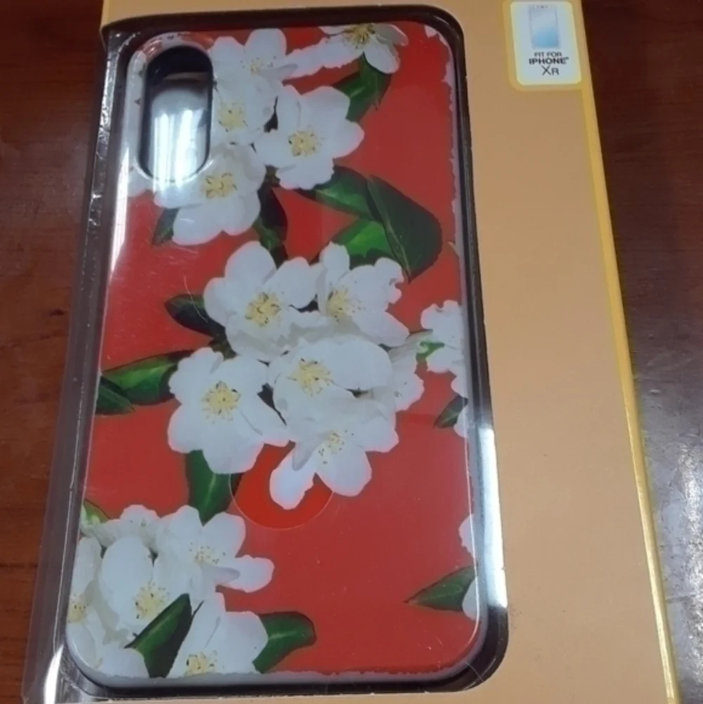 Hard Back iPhone XR Floral Print Case